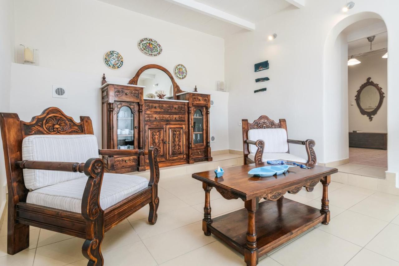 Lina And Babis' Home アダマス エクステリア 写真